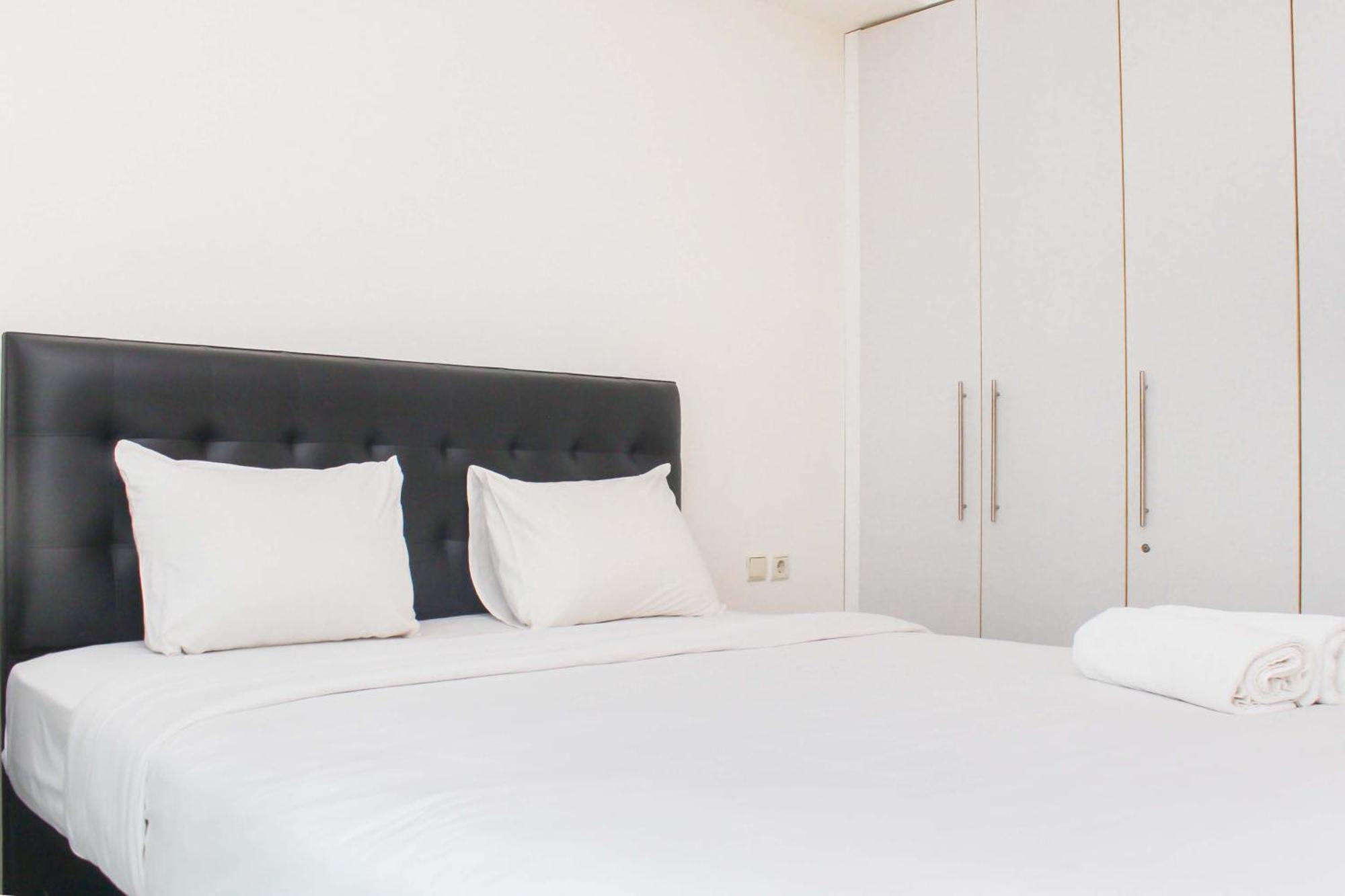 Apartment Fully Furnished With Cozy Design 2br The Bellezza By Travelio Jakarta